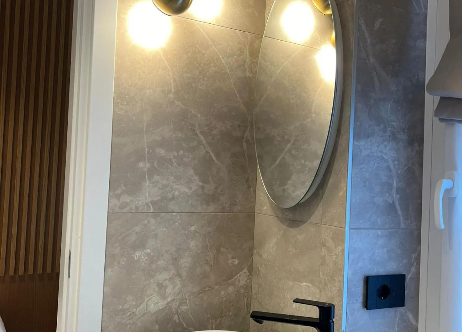La Chambre Milano Guest House 3*, Милан Италия