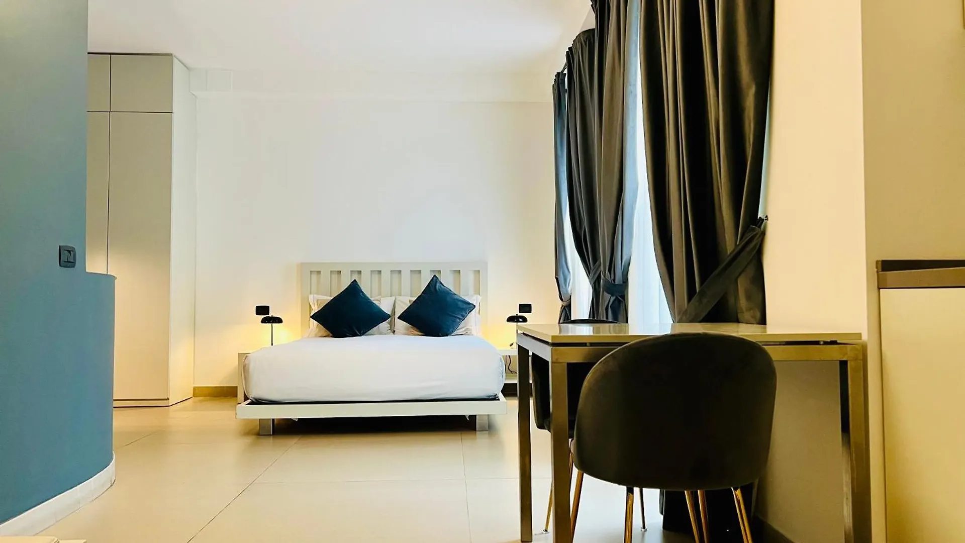 La Chambre Milano Guest House Italy